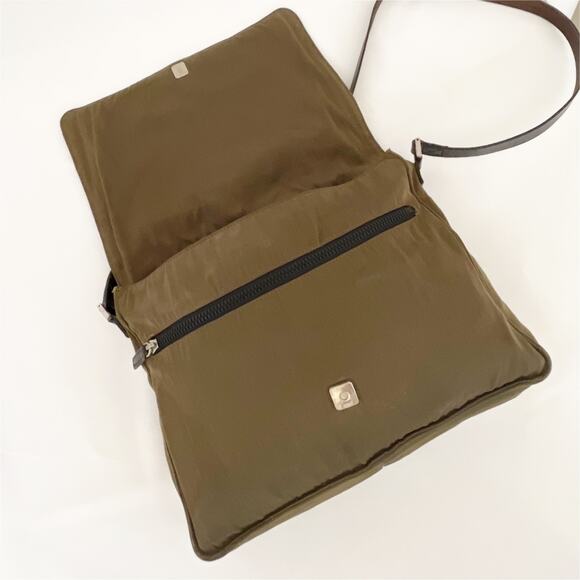 FENDI Vintage Messenger Bag Khaki Canvas Black Leather Adjustable Strap Unisex - Picture 6 of 13